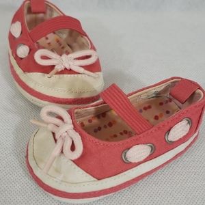 👶Adorable Infant Old Navy pink & white sandals
